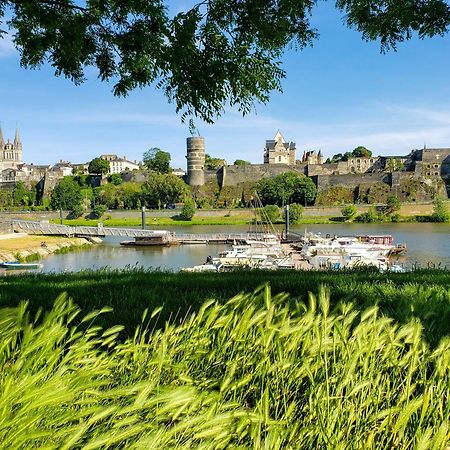 Le Chateau Анже Экстерьер фото